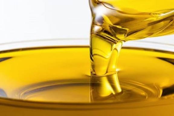 تصویر 1 از فروش رزین پلی استر + مناسب برای صنایع فایبرگلاس و سنگ مصنوعی